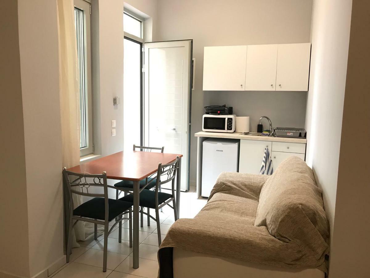 Holodek Apartments Sygrou Parking Athena Bagian luar foto